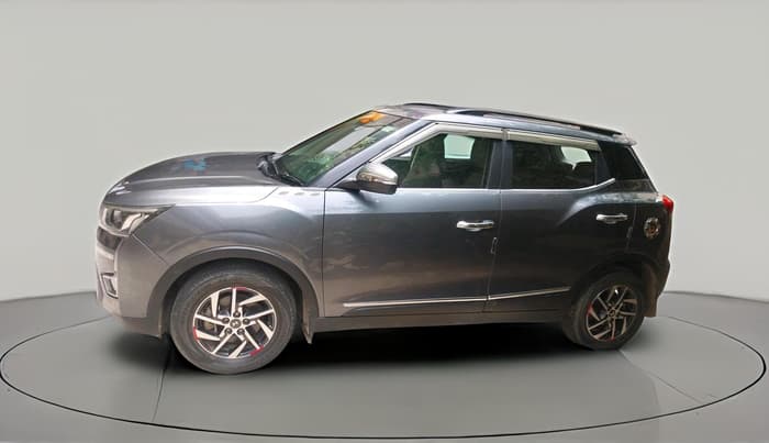 2022 Mahindra XUV300 W8(O) TURBO GDI, Petrol, Manual, 37,608 km, exterior