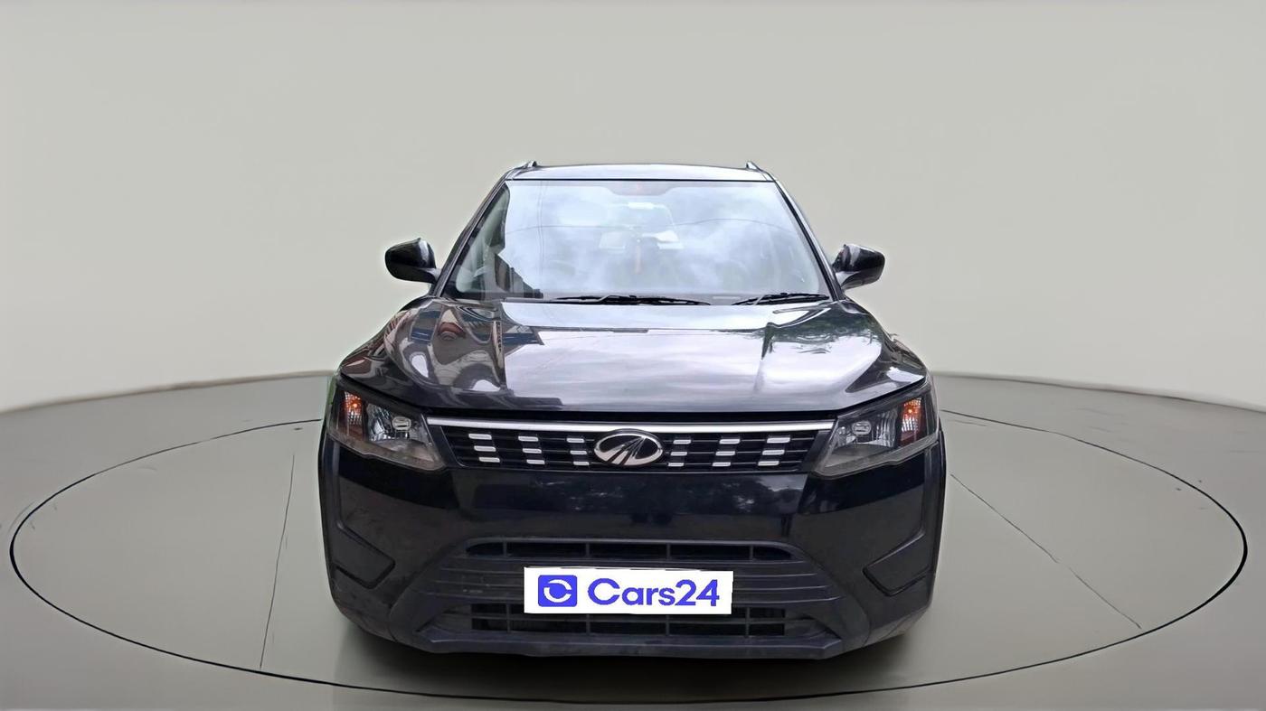 2019 Mahindra XUV300 W6 1.2 PETROL, Petrol, Manual, 86,416 km, exterior