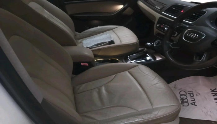 2013 Audi Q3 2.0 TDI QUATTRO, Diesel, Automatic, 96,126 km, interior