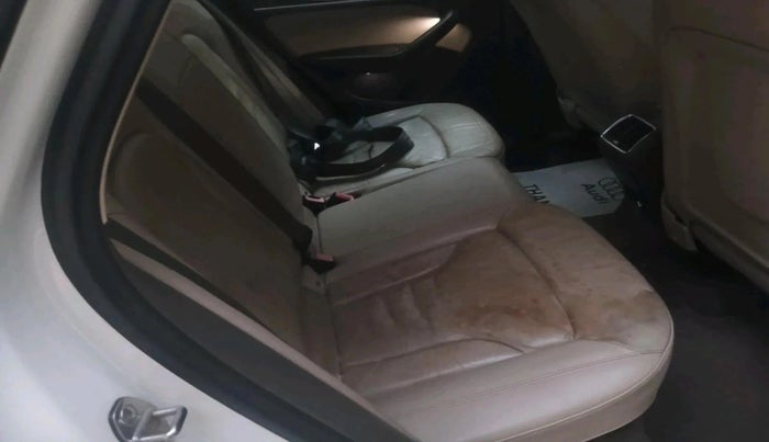 2013 Audi Q3 2.0 TDI QUATTRO, Diesel, Automatic, 96,126 km, interior