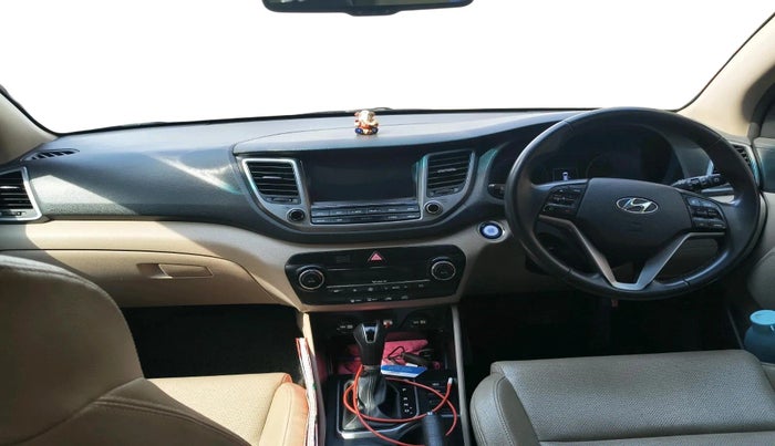 2018 Hyundai Tucson 2WD AT GL DIESEL
, Diesel, Automatic, 1,14,653 km, interior