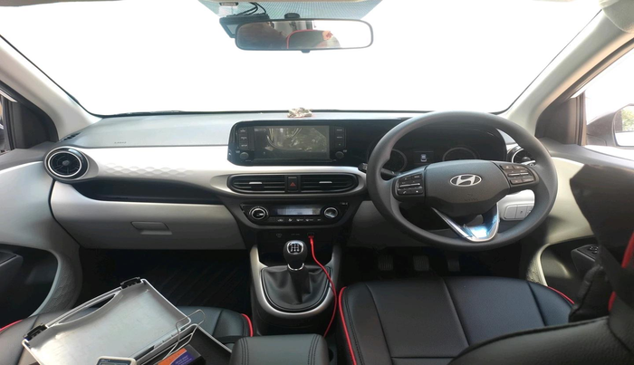 2025 Hyundai GRAND I10 NIOS Sportz (O) 1.2 Kappa VTVT, Petrol, Manual, 2,220 km, interior