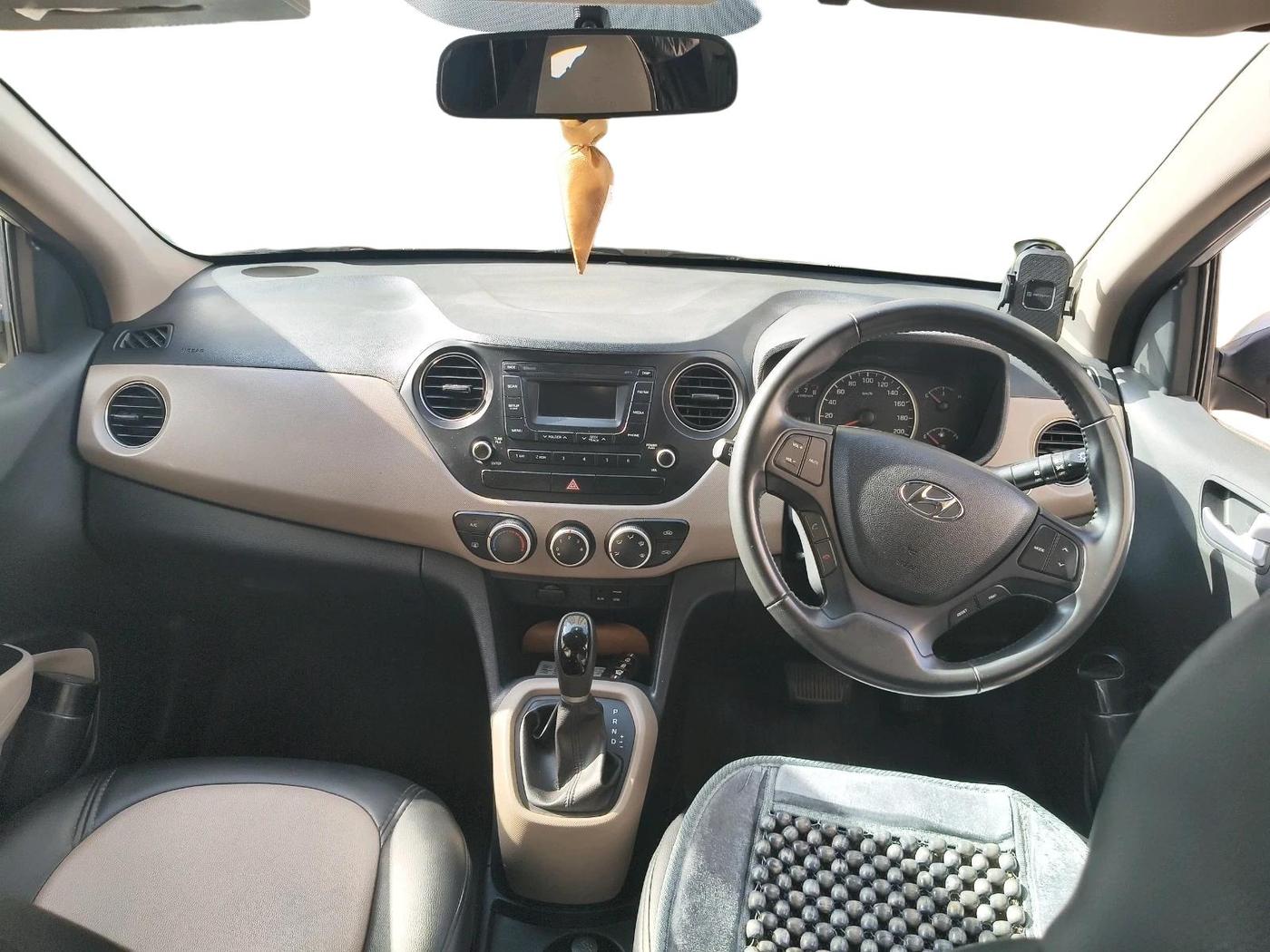 2016 Hyundai Grand i10 ASTA (O) AT 1.2 KAPPA VTVT, Petrol, Automatic, 22,246 km, interior