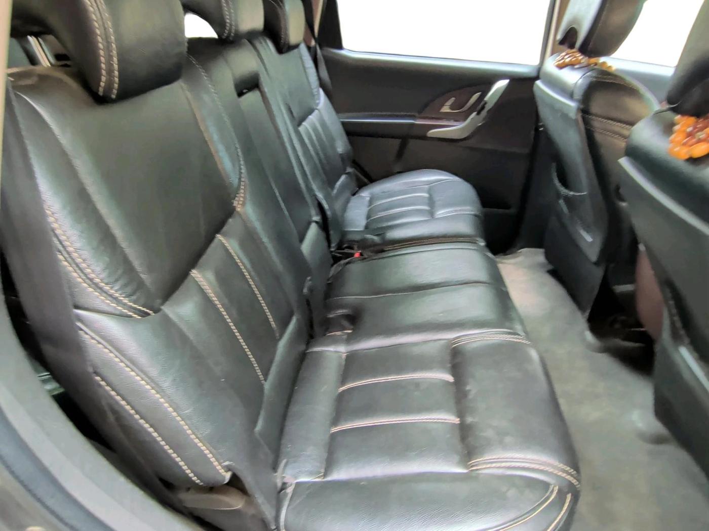 2012 Mahindra XUV500 W6, Diesel, Manual, 1,49,500 km, interior
