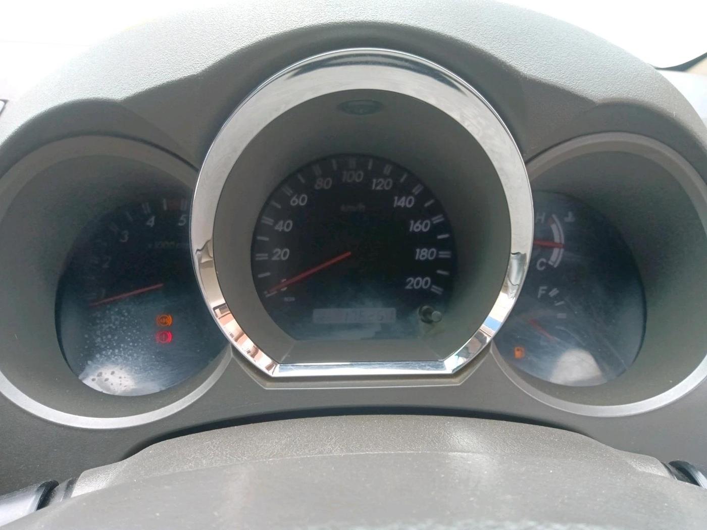 2011 Toyota Fortuner 3.0 4X4 MT, Diesel, Manual, 1,76,261 km, interior