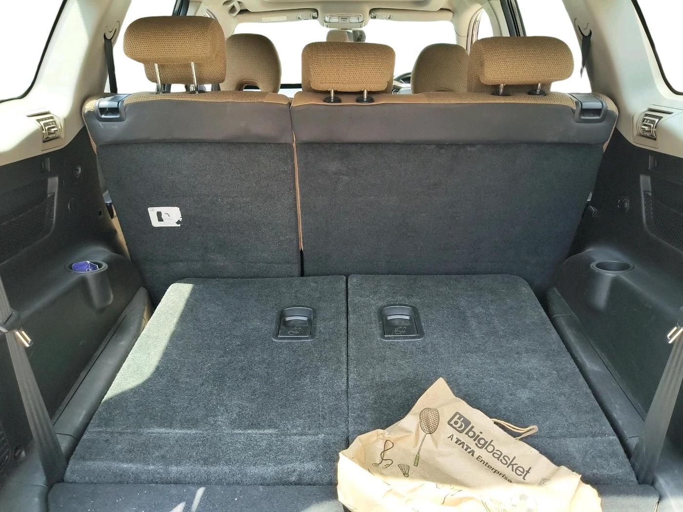2018 Mahindra XUV500 W9, Diesel, Manual, 1,01,241 km, exterior