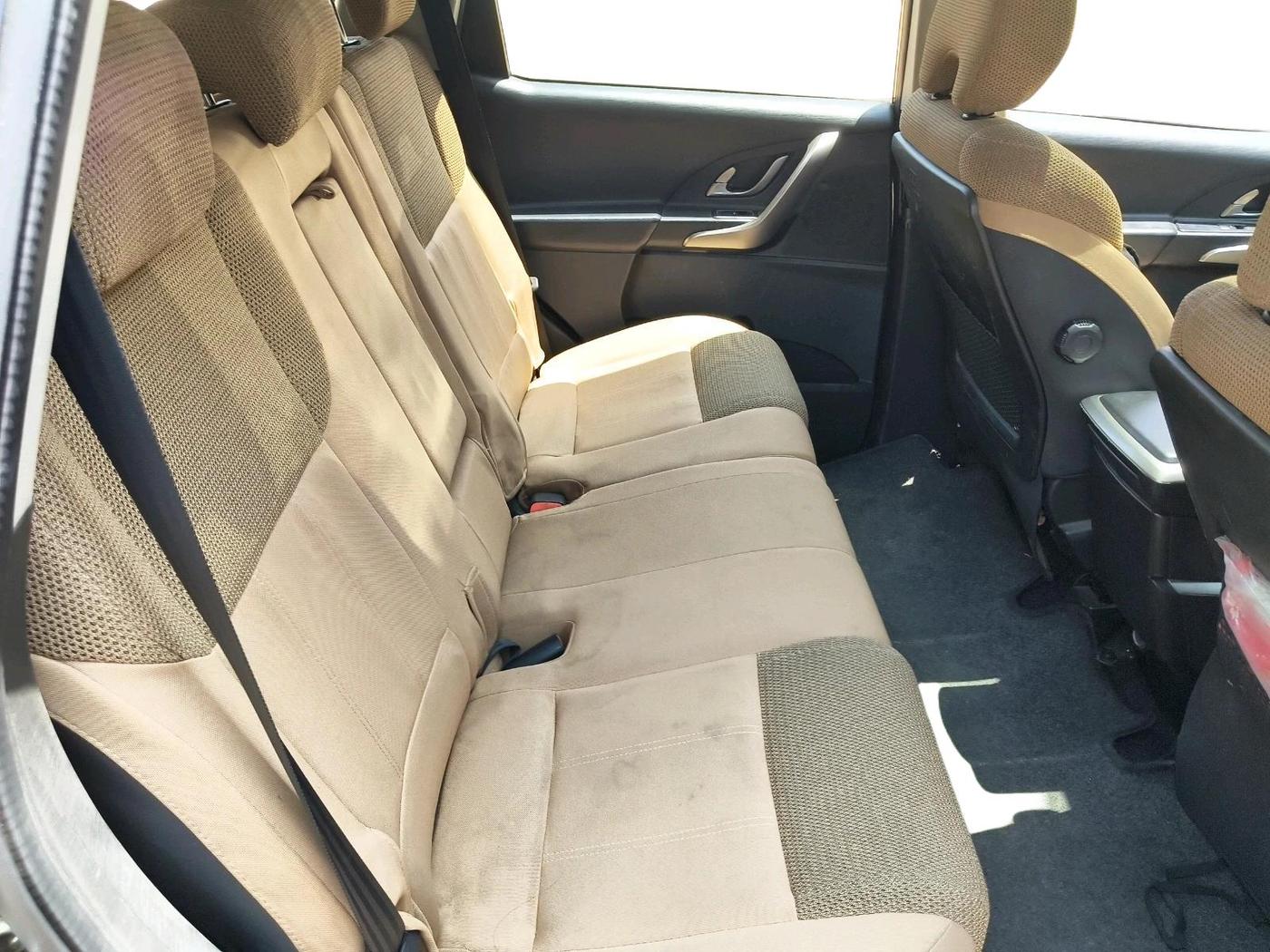 2018 Mahindra XUV500 W9, Diesel, Manual, 1,01,241 km, interior