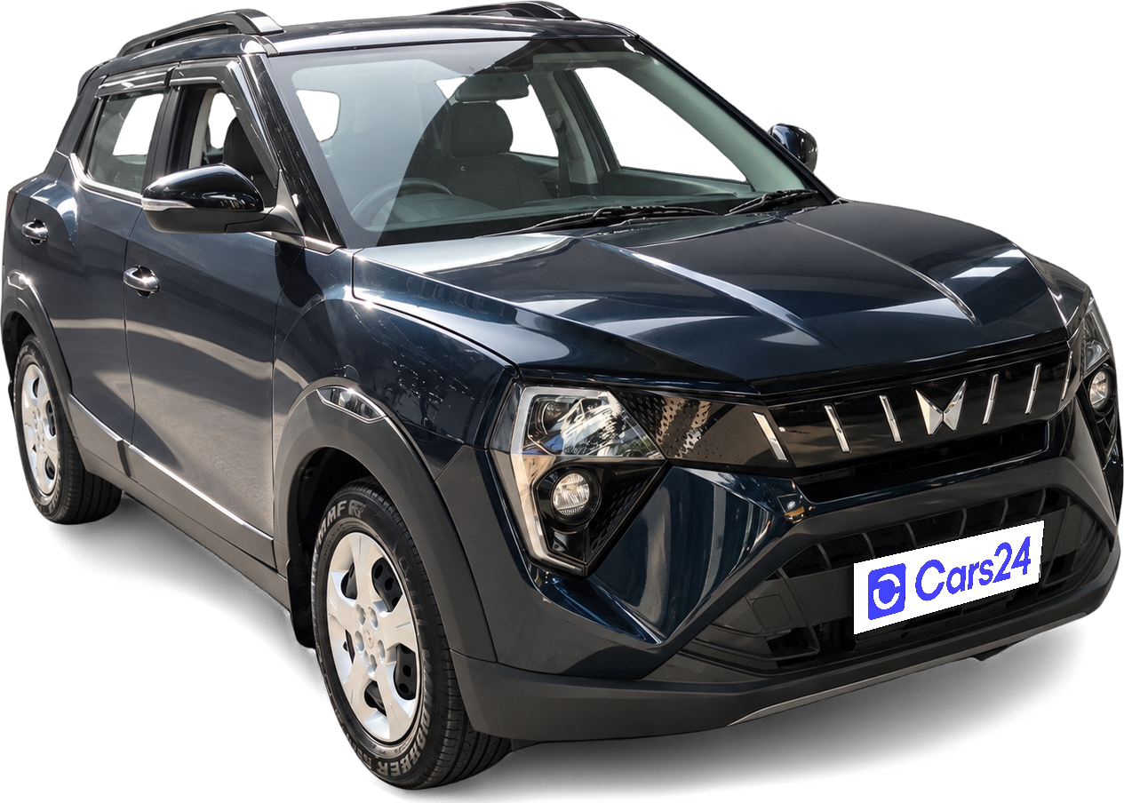 2024 Mahindra XUV 3XO - SUV - Diesel - Manual - ₹7.65 lakh