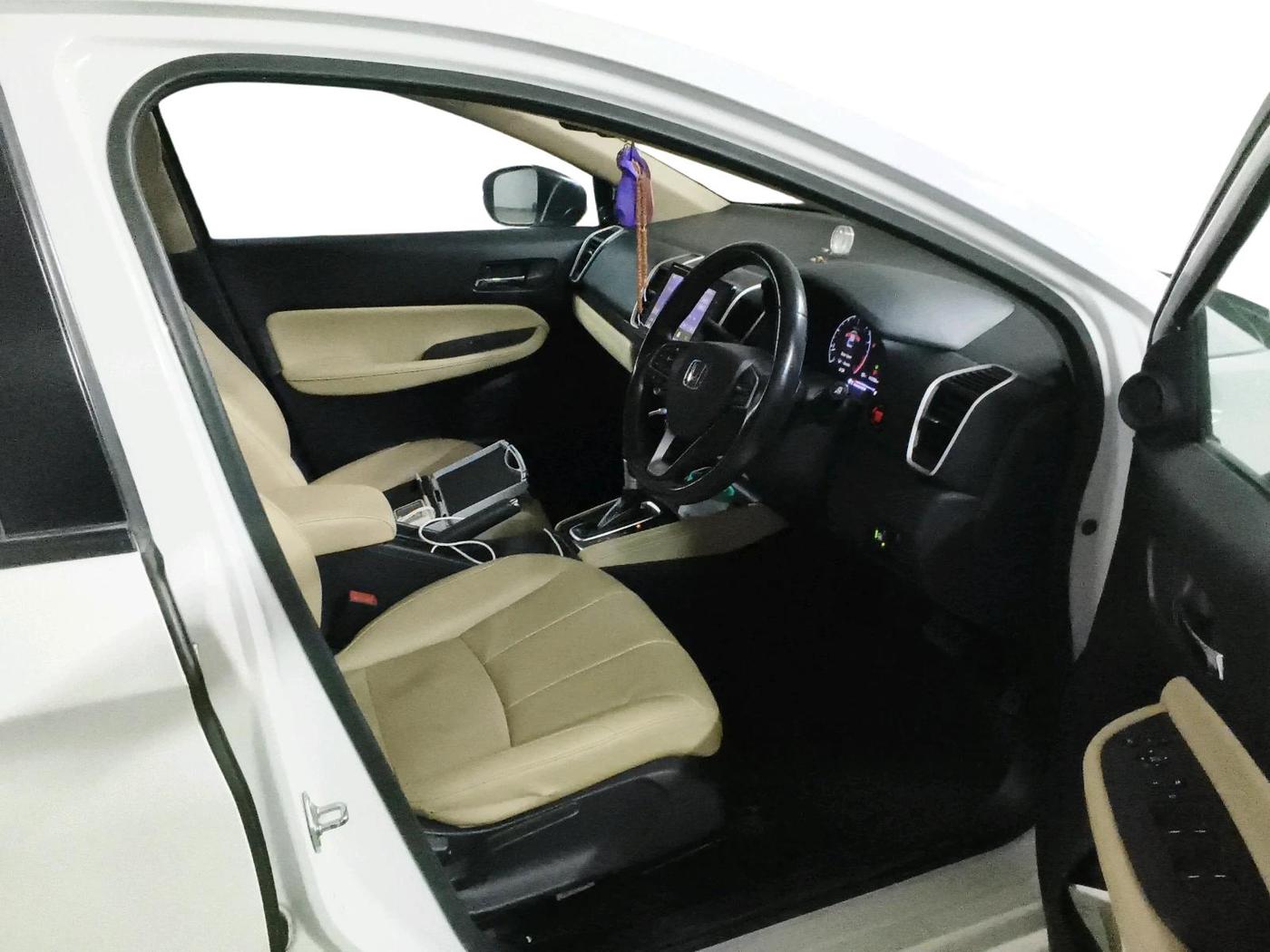 2020 Honda City 1.5L I-VTEC ZX CVT, Petrol, Automatic, 1,15,708 km, interior