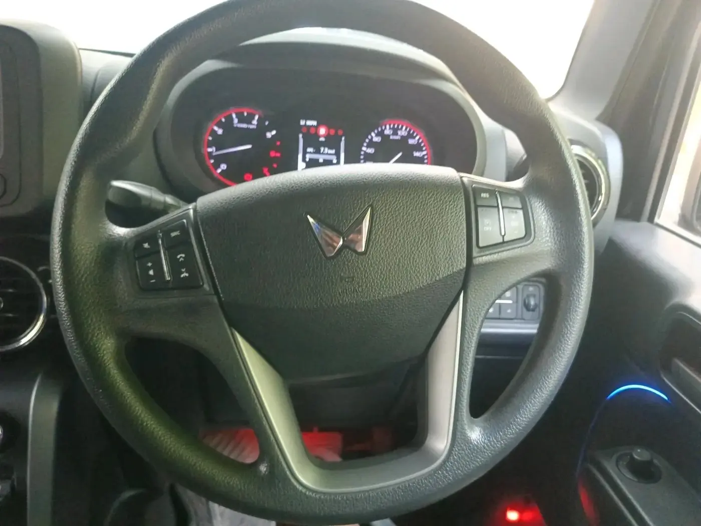 2024 Mahindra Thar LX P 2WD AT HT, Petrol, Automatic, 16,845 km, interior