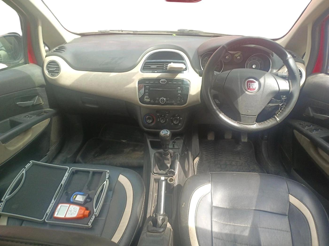 2015 Fiat Punto EVO ACTIVE 1.2, Petrol, Manual, 54,126 km, interior