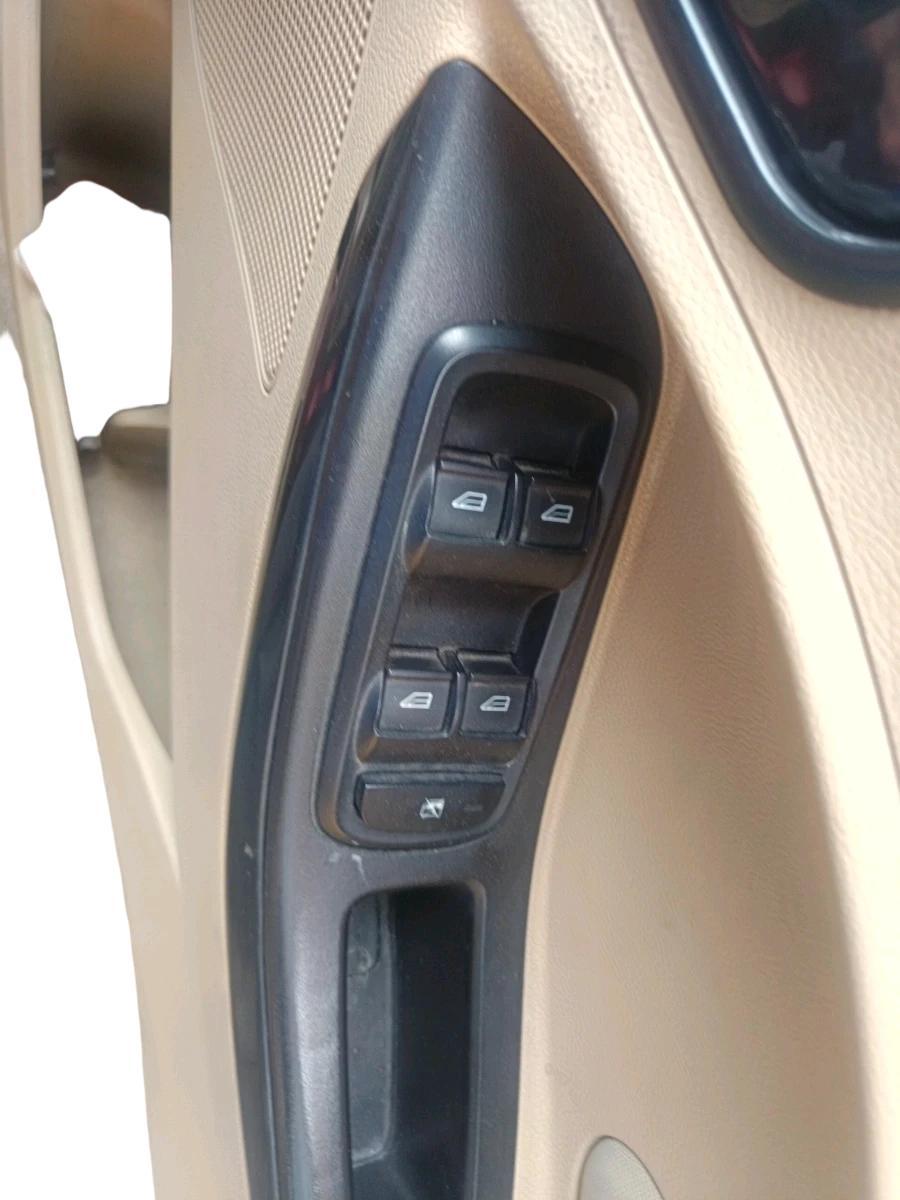 2015 Ford Figo Aspire AMBIENTE 1.5 DIESEL, Diesel, Manual, 1,40,312 km, interior