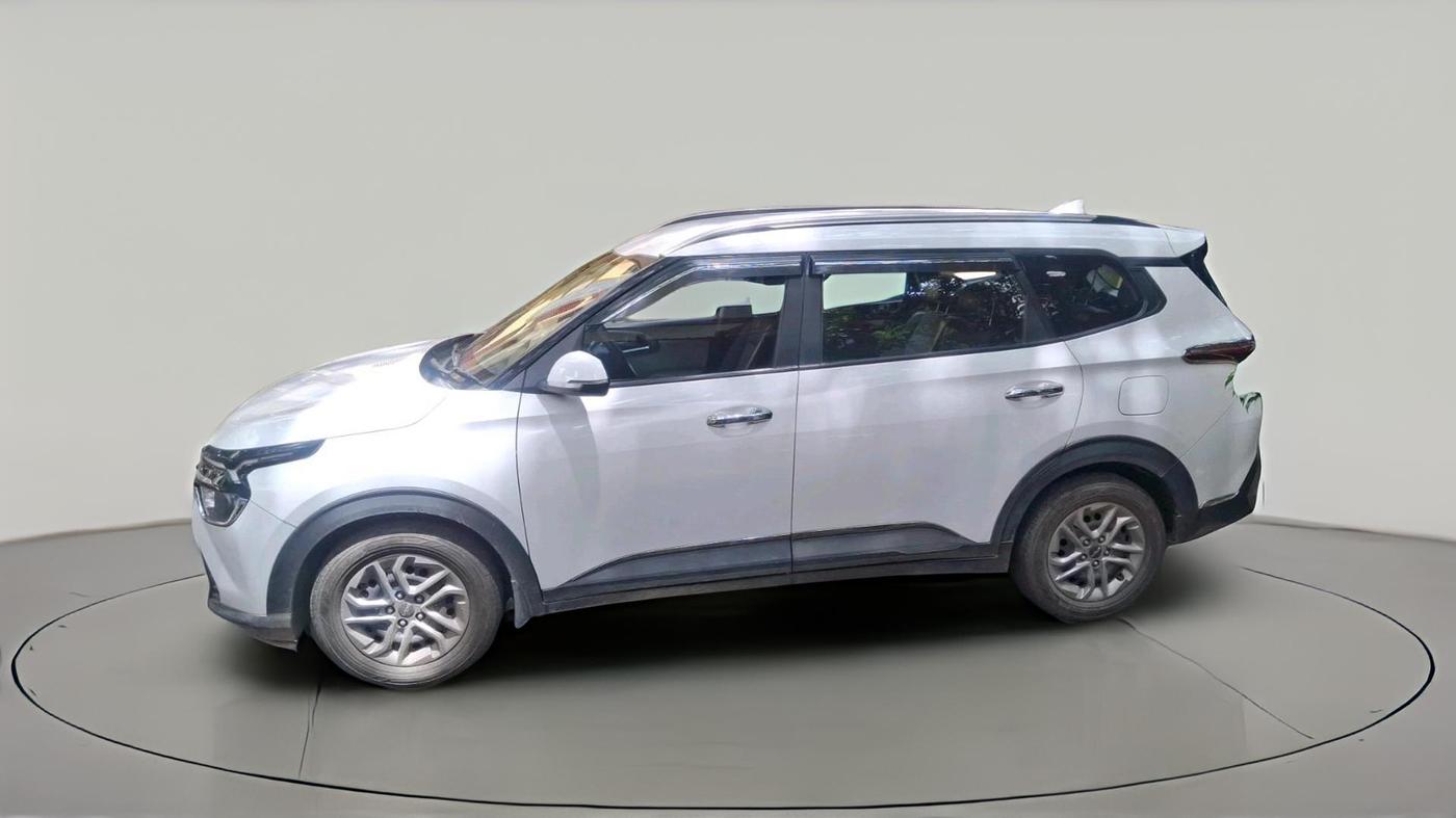 2022 KIA CARENS PRESTIGE 1.5 DIESEL 7 STR, Diesel, Manual, 1,25,893 km, exterior