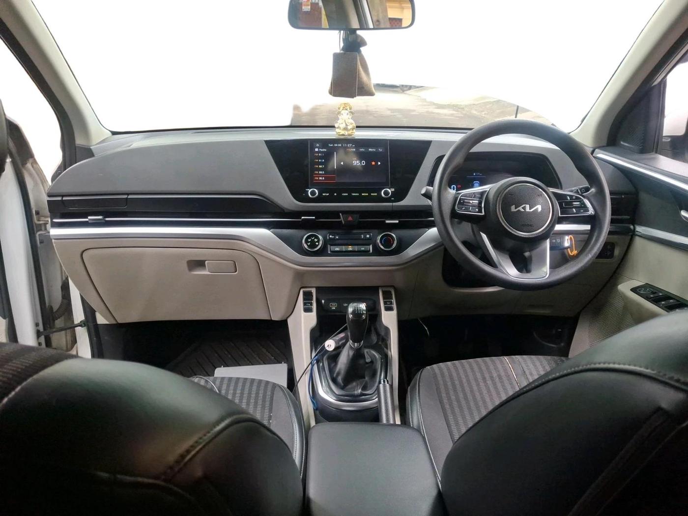 2022 KIA CARENS PRESTIGE 1.5 DIESEL 7 STR, Diesel, Manual, 1,25,893 km, interior