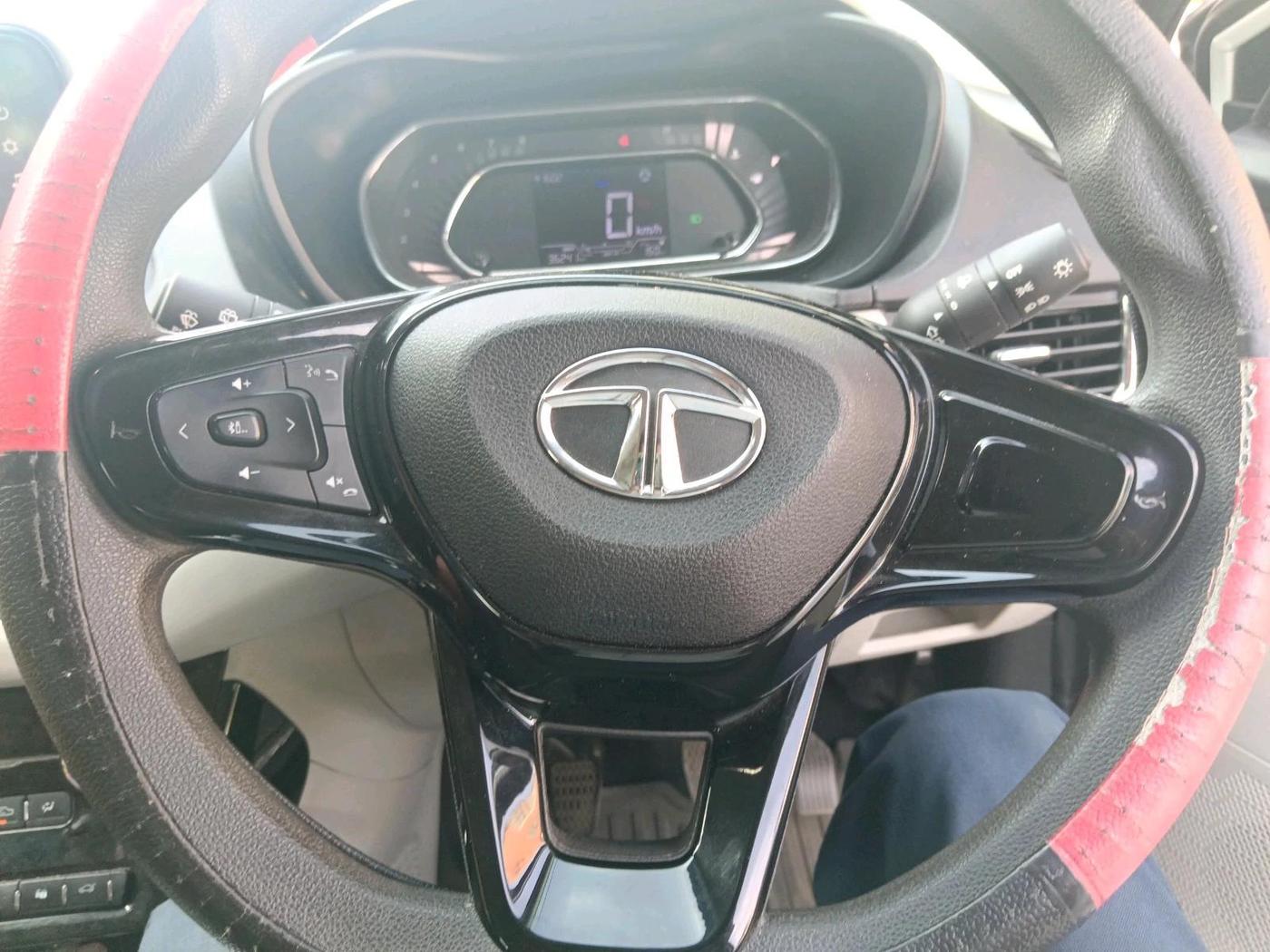 2022 Tata NEXON XZ PLUS PETROL, Petrol, Manual, 36,241 km, interior