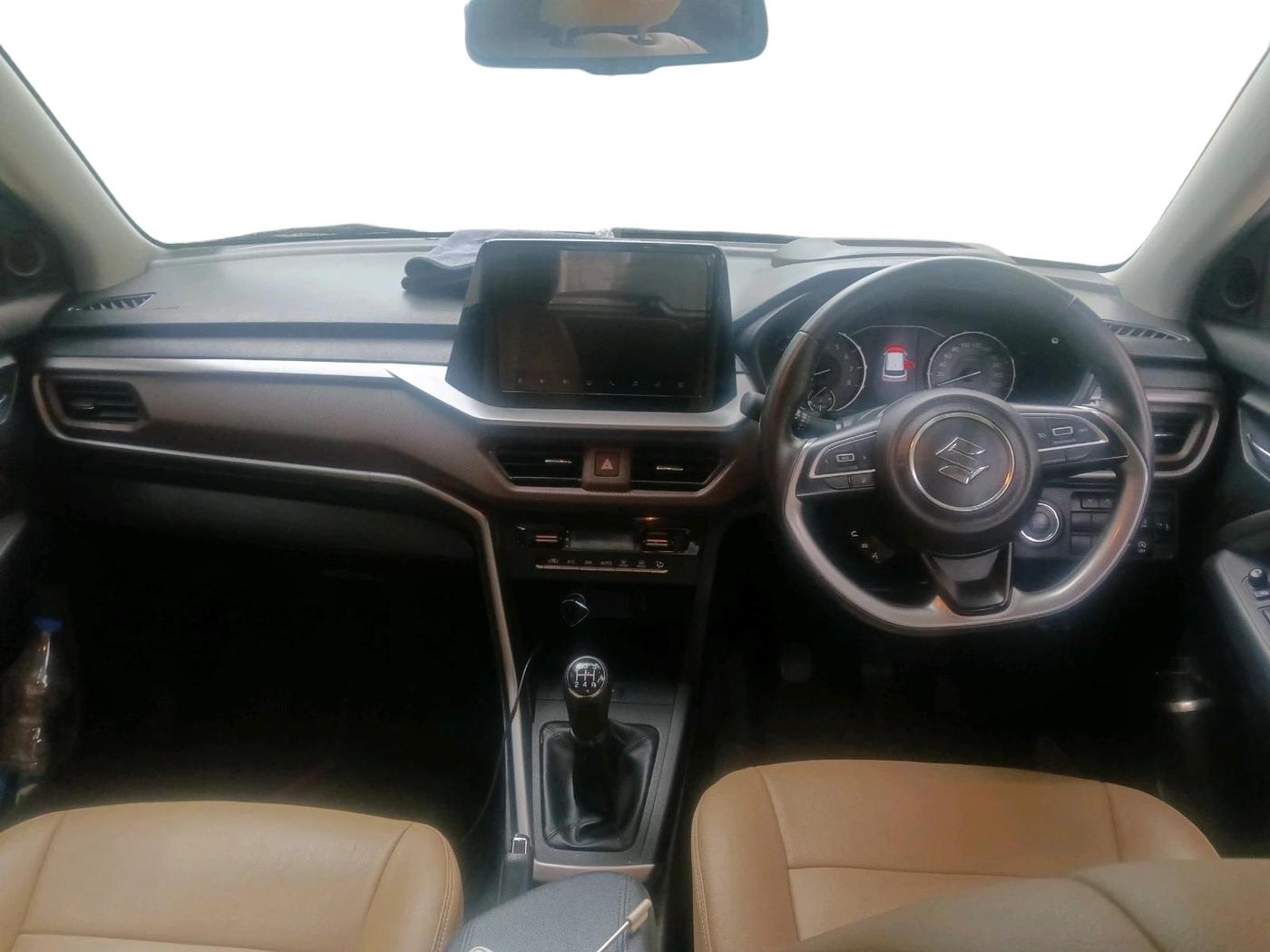 2024 Maruti BREZZA ZXI + SMART HYBRID, Petrol, Manual, 16,317 km, interior