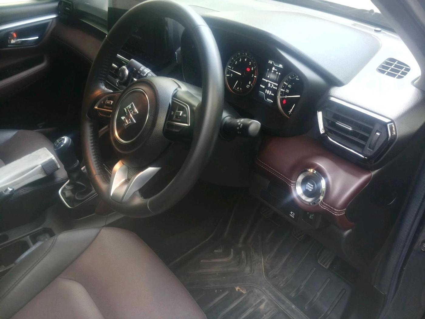 2022 Maruti Grand Vitara ALPHA SMART HYBRID, Petrol, Manual, 13,231 km, interior
