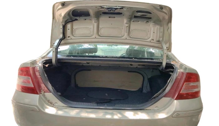 2012 Ford Fiesta Classic CLXI 1.4 DIESEL, Diesel, Manual, 1,55,911 km, exterior