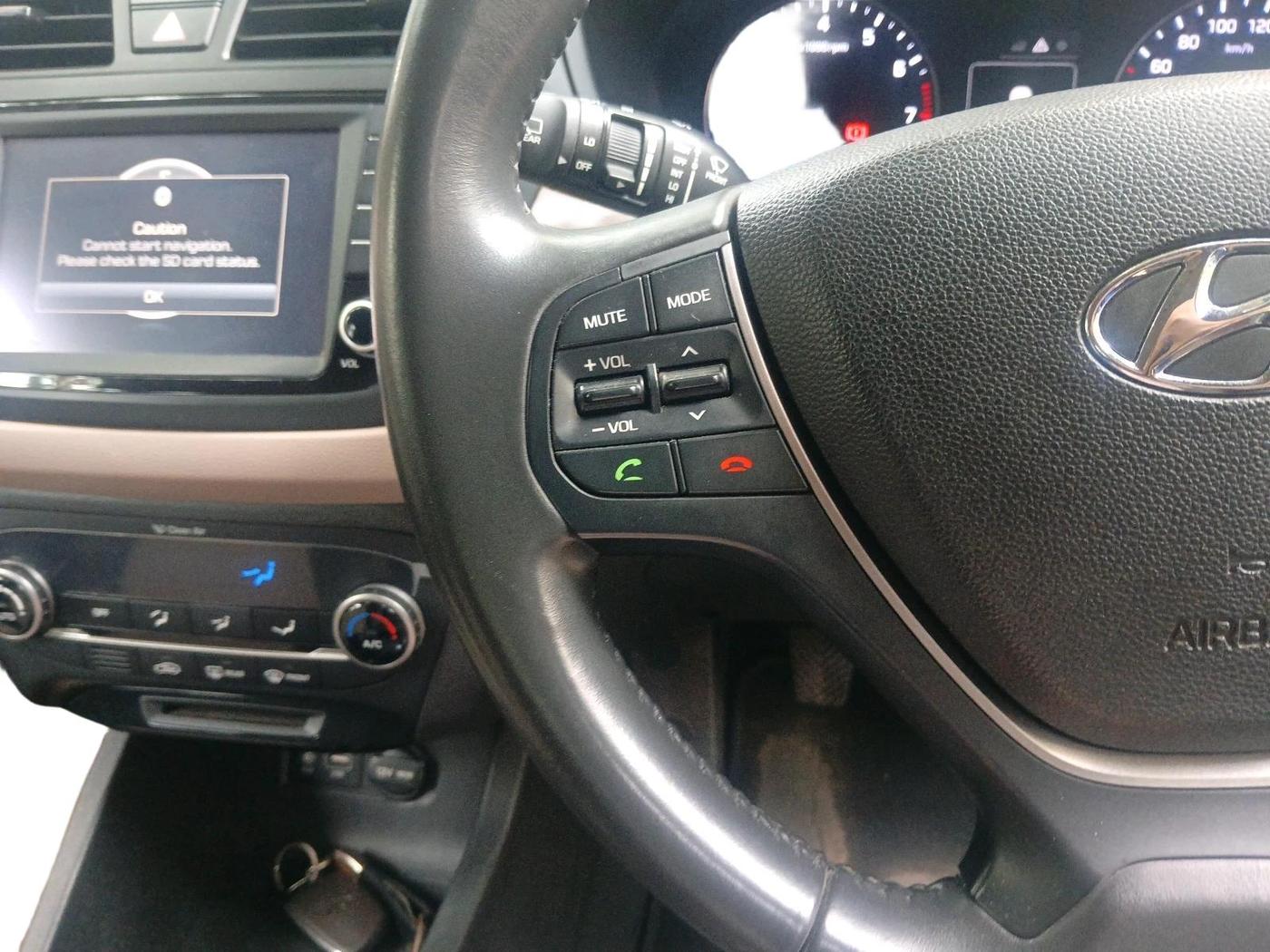 2016 Hyundai Elite i20 ASTA 1.2 (O), Petrol, Manual, 42,061 km, interior