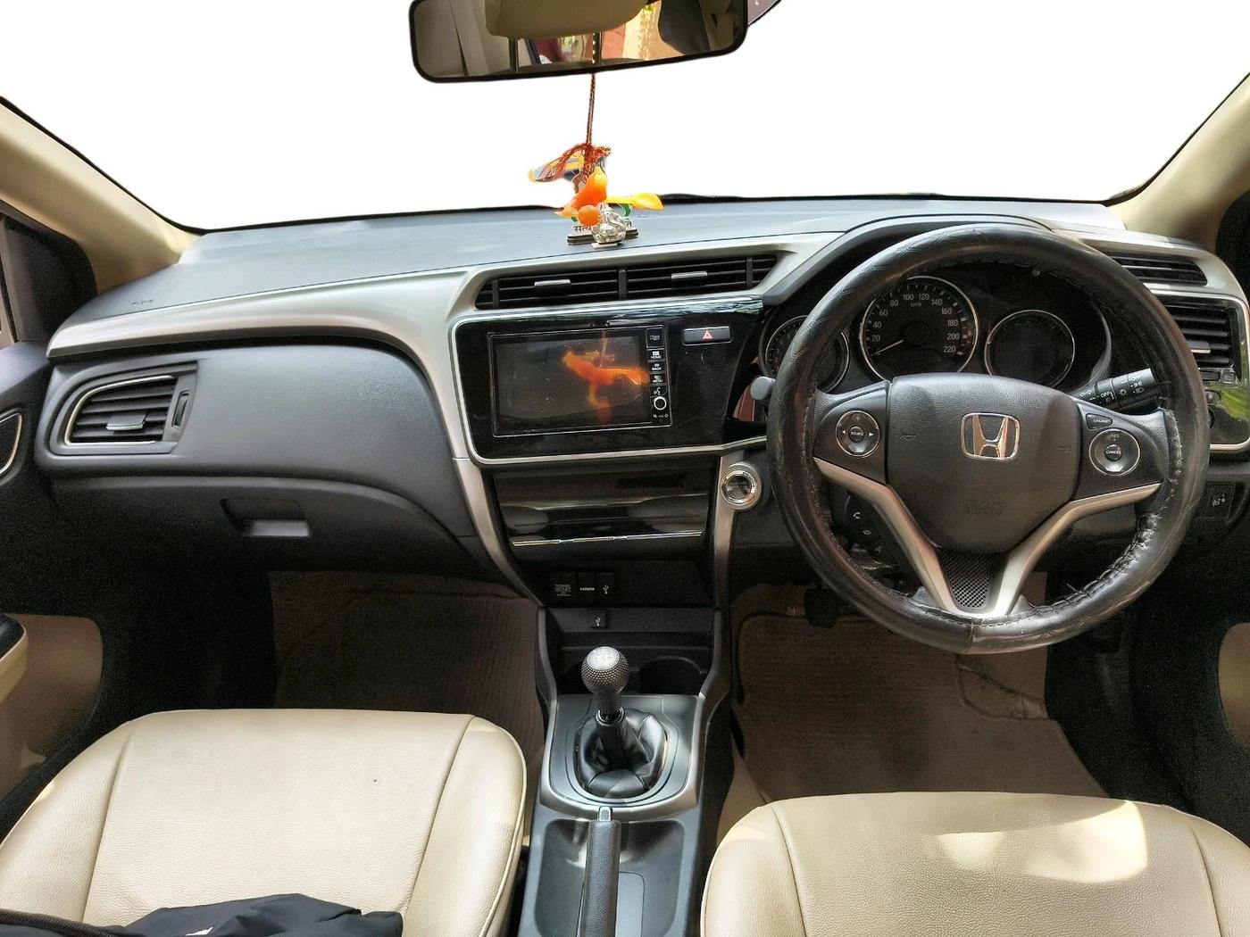 2017 Honda City 1.5L I-VTEC V MT, Petrol, Manual, 18,983 km, interior