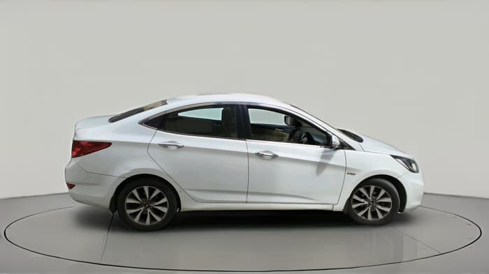2011 Hyundai Verna FLUIDIC 1.6 VTVT SX, Petrol, Manual, 1,08,821 km, exterior