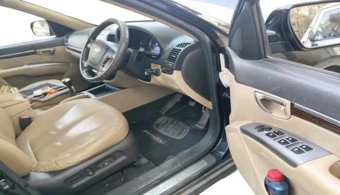 2012 Hyundai Santa Fe 4 WD, Diesel, Manual, 1,07,638 km, interior