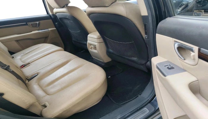 2012 Hyundai Santa Fe 4 WD, Diesel, Manual, 1,07,638 km, interior