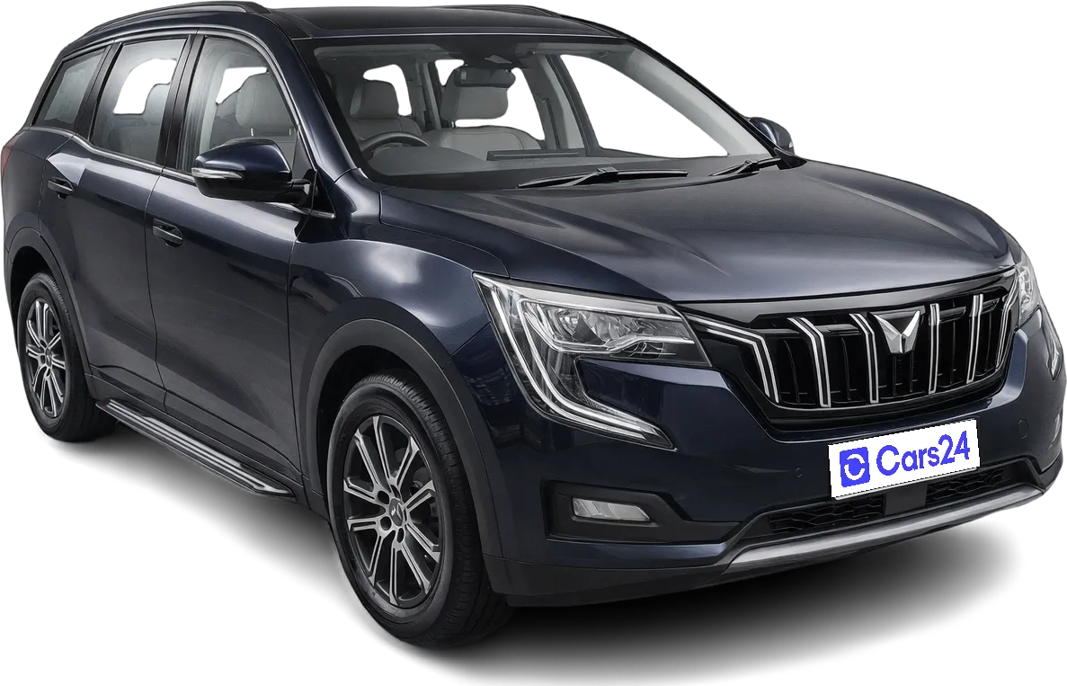 2021 Mahindra XUV700 - SUV - Petrol - Manual - ₹15.20 lakh