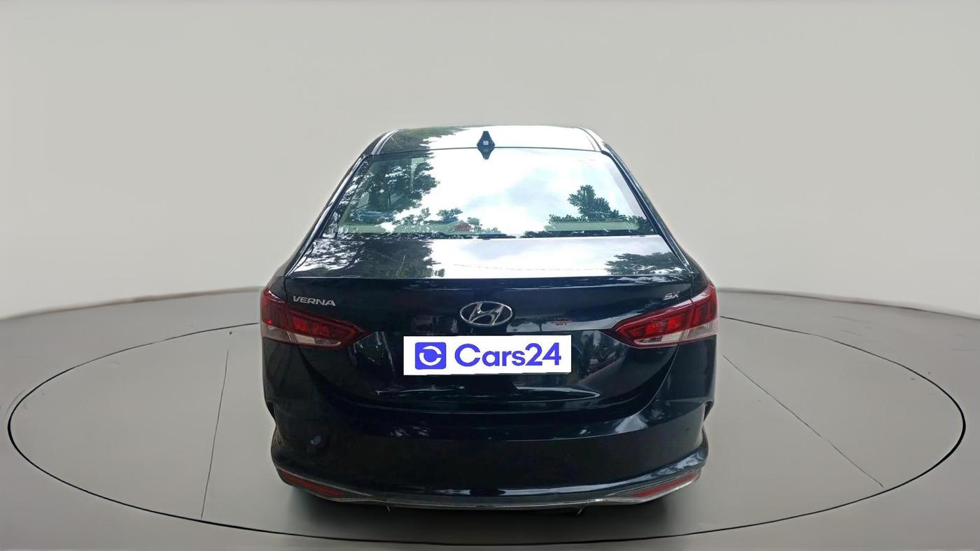 2021 Hyundai Verna SX 1.5 VTVT, Petrol, Manual, 42,085 km, exterior