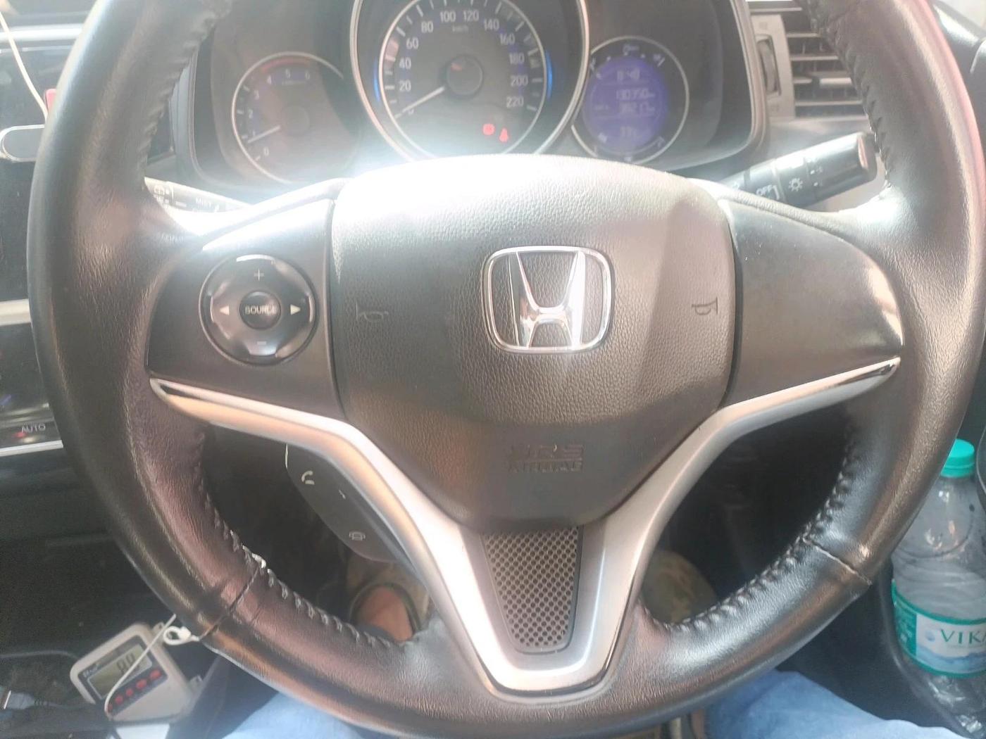 2015 Honda Jazz 1.5L I-DTEC VX, Diesel, Manual, 1,30,350 km, interior
