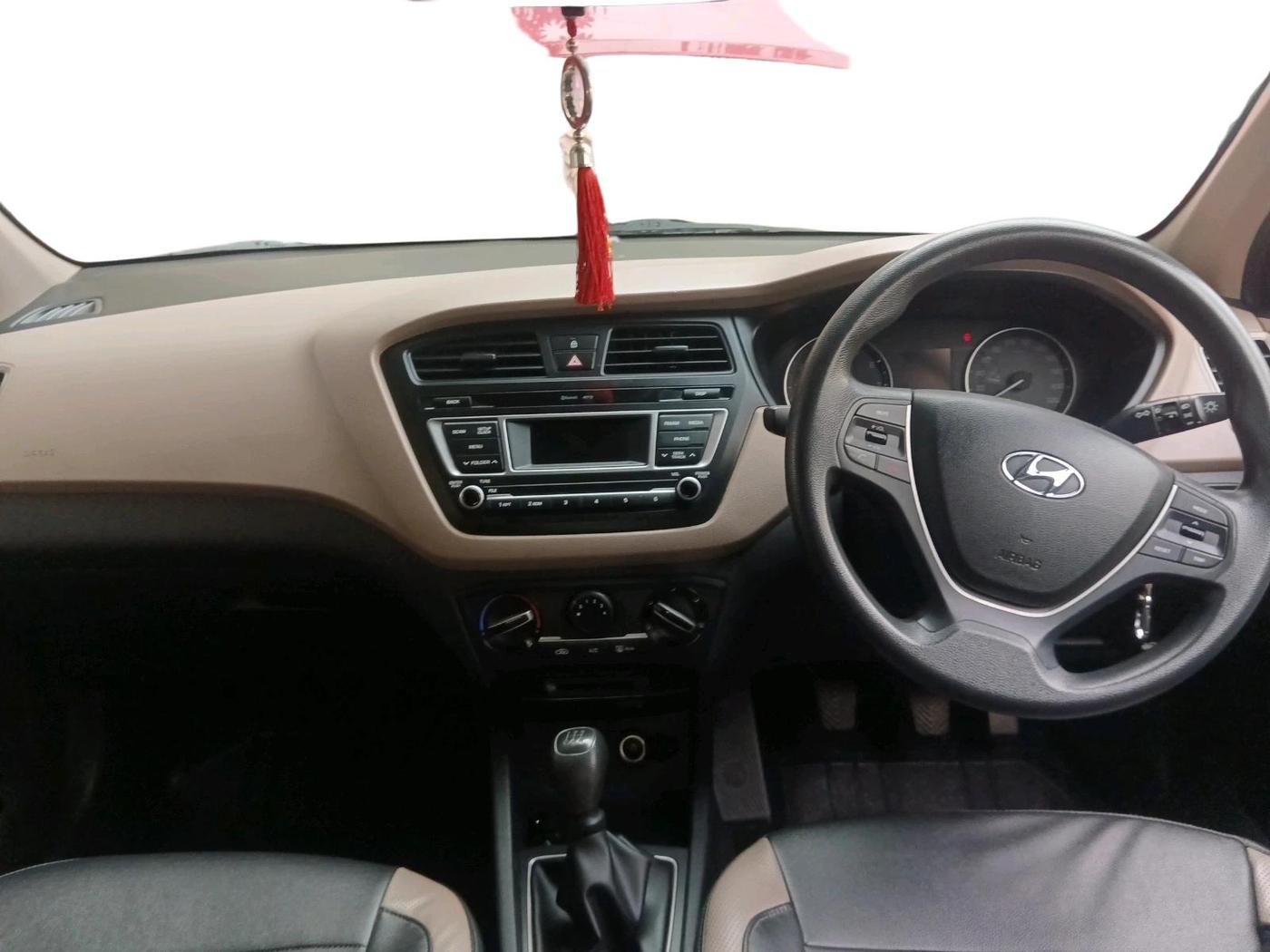 2017 Hyundai Elite i20 SPORTZ 1.2, Petrol, Manual, 27,468 km, interior