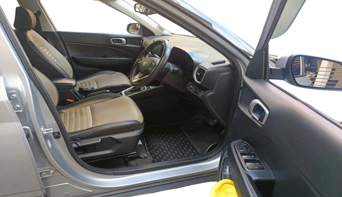 2019 Hyundai VENUE SX PLUS 1.0 TURBO DCT, Petrol, Automatic, 69,024 km, interior