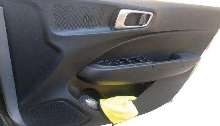 2019 Hyundai VENUE SX PLUS 1.0 TURBO DCT, Petrol, Automatic, 69,024 km, interior