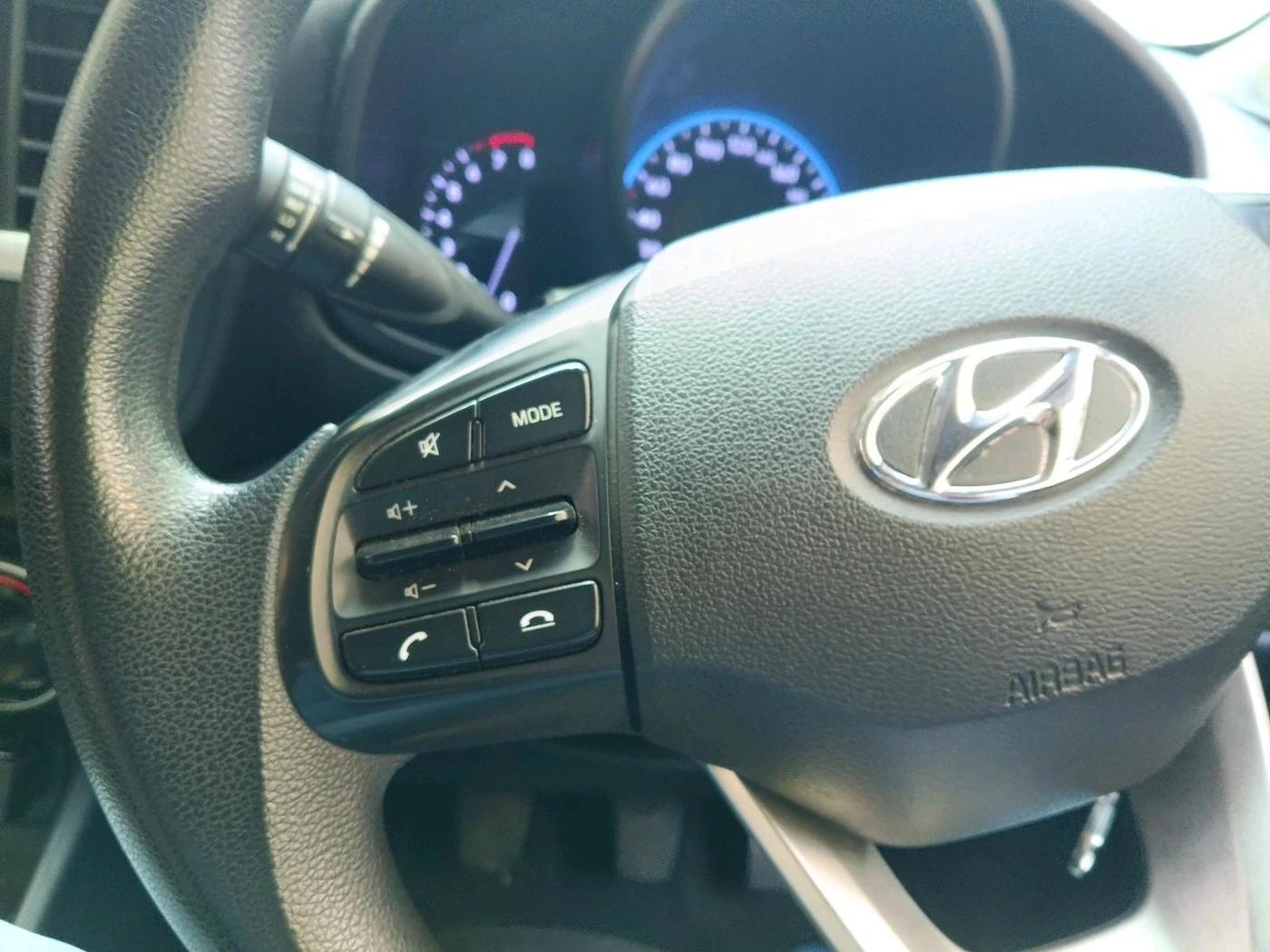 2020 Hyundai VENUE S 1.2, Petrol, Manual, 76,874 km, interior