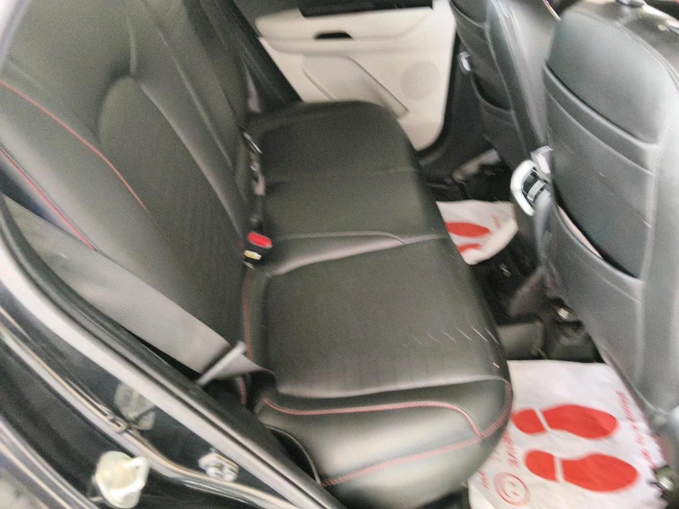 2024 KIA SONET HTX 1.5 DIESEL MT, Diesel, Manual, 30,161 km, interior