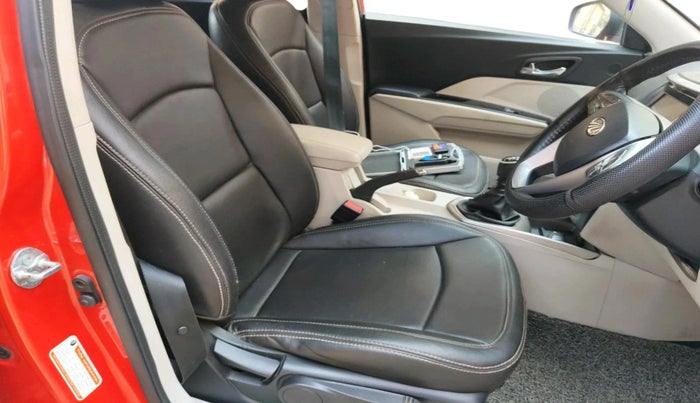 2019 Mahindra XUV300 W8 1.5 DIESEL, Diesel, Manual, 1,04,211 km, interior