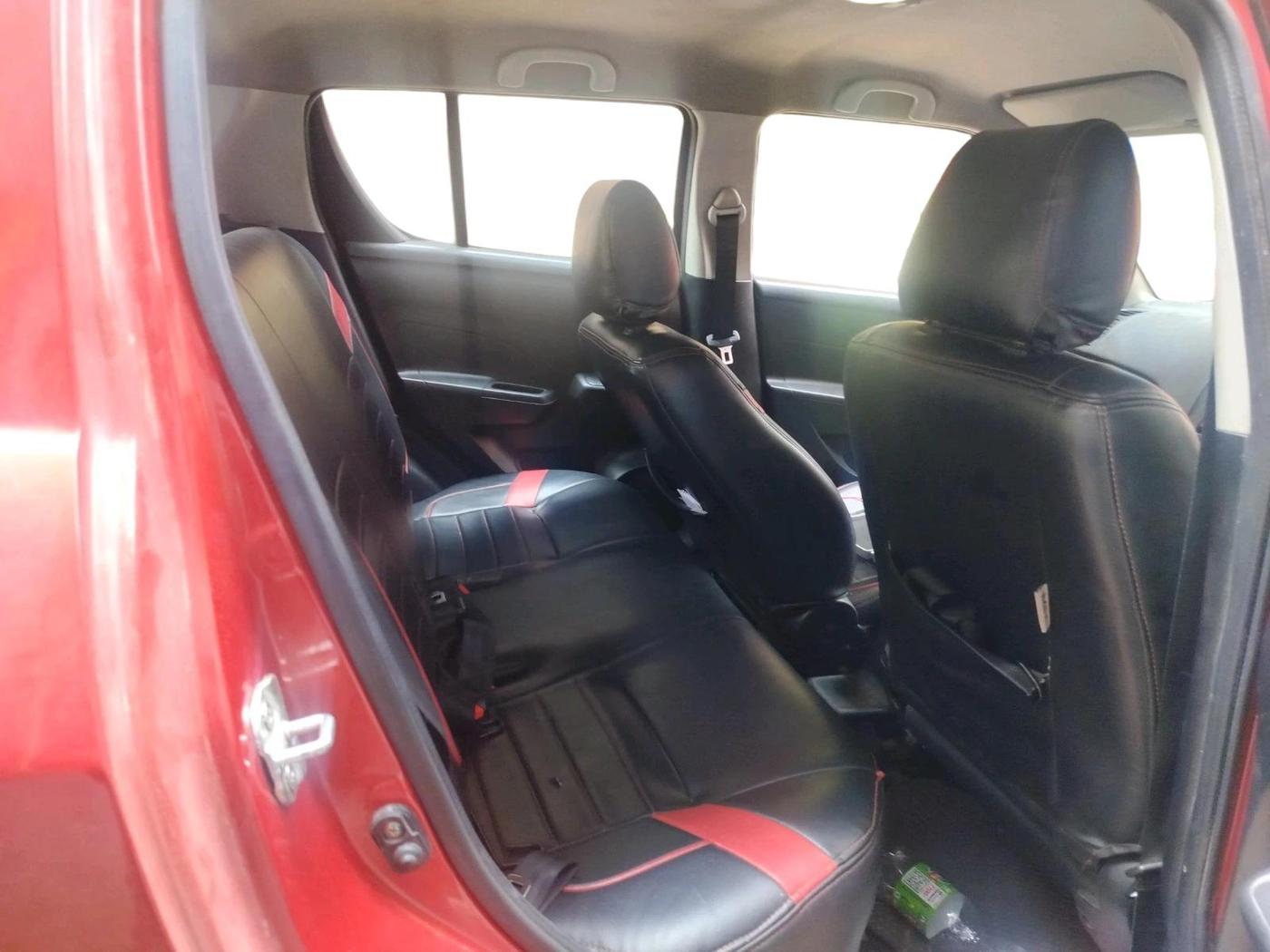 2011 Maruti Swift LXI, Petrol, Manual, 1,08,493 km, interior
