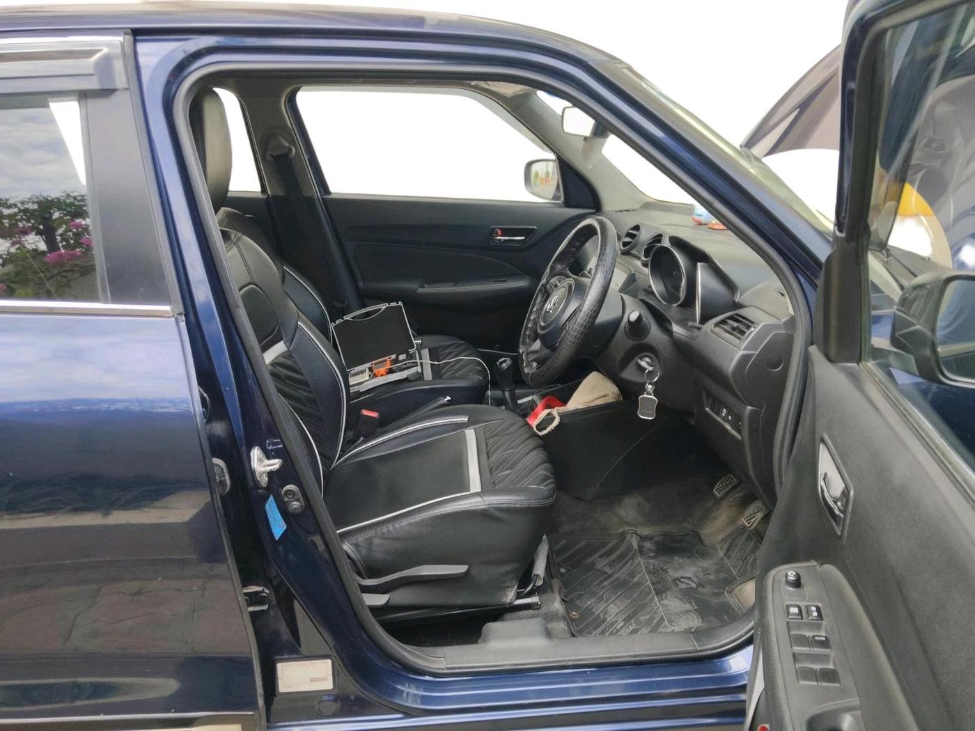 2021 Maruti Swift VXI, Petrol, Manual, 21,681 km, interior