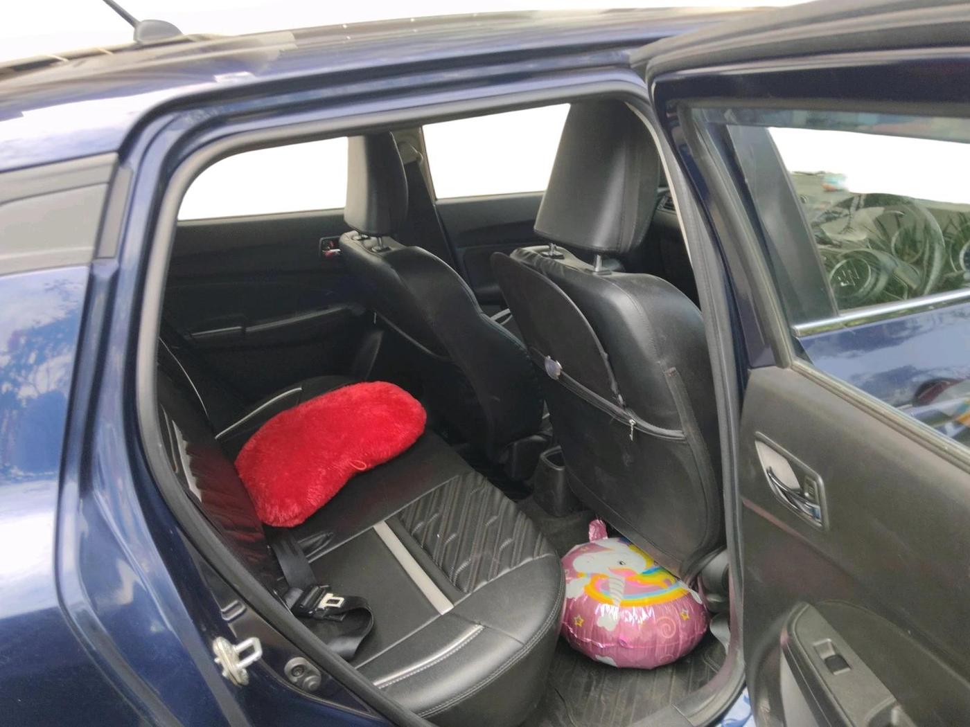 2021 Maruti Swift VXI, Petrol, Manual, 21,681 km, interior