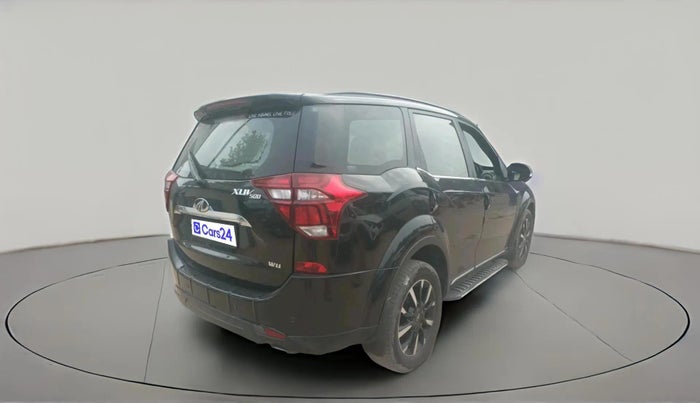 2018 Mahindra XUV500 W11, Diesel, Manual, 85,360 km, exterior