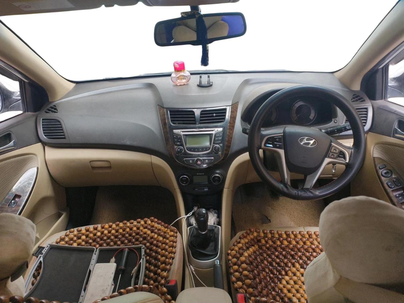 2013 Hyundai Verna FLUIDIC 1.6 CRDI SX, Diesel, Manual, 1,43,616 km, interior