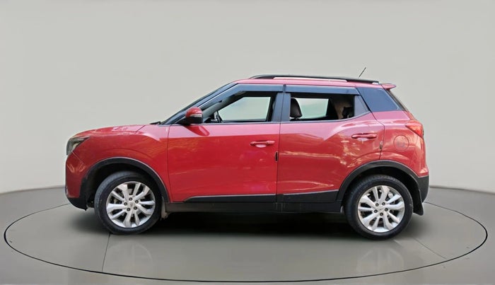 2020 Mahindra XUV300 W8 1.5 DIESEL, Diesel, Manual, 1,05,575 km, exterior