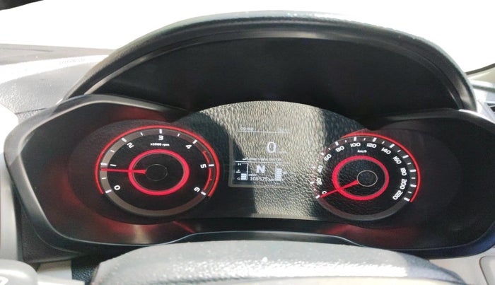 2020 Mahindra XUV300 W8 1.5 DIESEL, Diesel, Manual, 1,05,575 km, interior