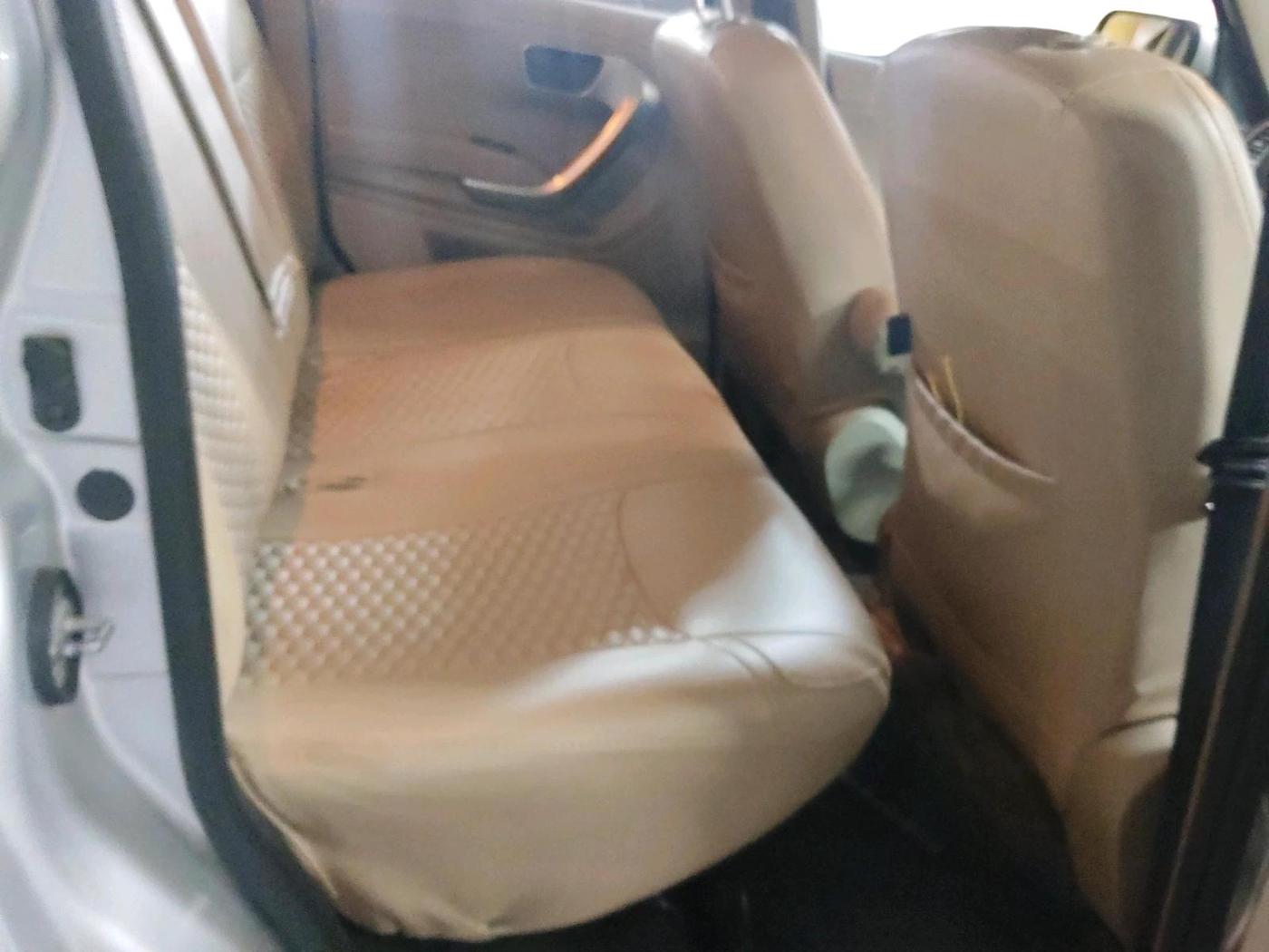 2023 Mahindra BOLERO NEO N10 R, Diesel, Manual, 62,195 km, interior
