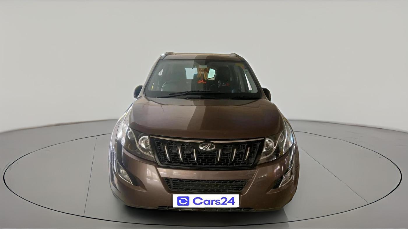 2017 Mahindra XUV500 W10 AT, Diesel, Automatic, 45,532 km, exterior