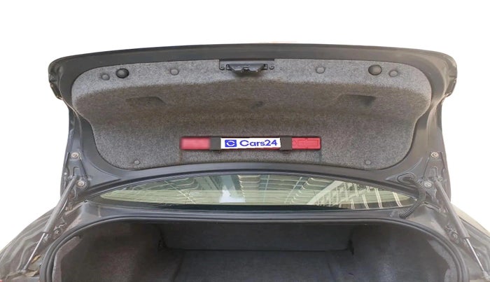 2011 BMW 3 Series 320d, Diesel, Automatic, 1,00,454 km, exterior