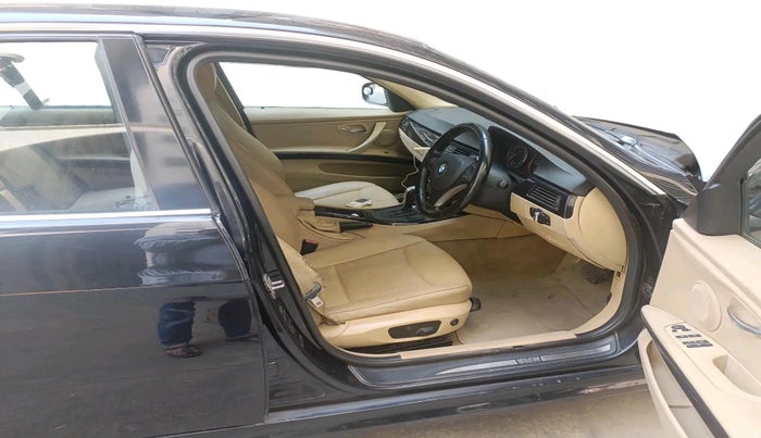 2011 BMW 3 Series 320d, Diesel, Automatic, 1,00,454 km, interior