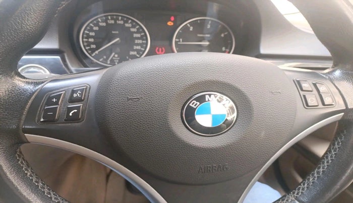 2011 BMW 3 Series 320d, Diesel, Automatic, 1,00,454 km, interior