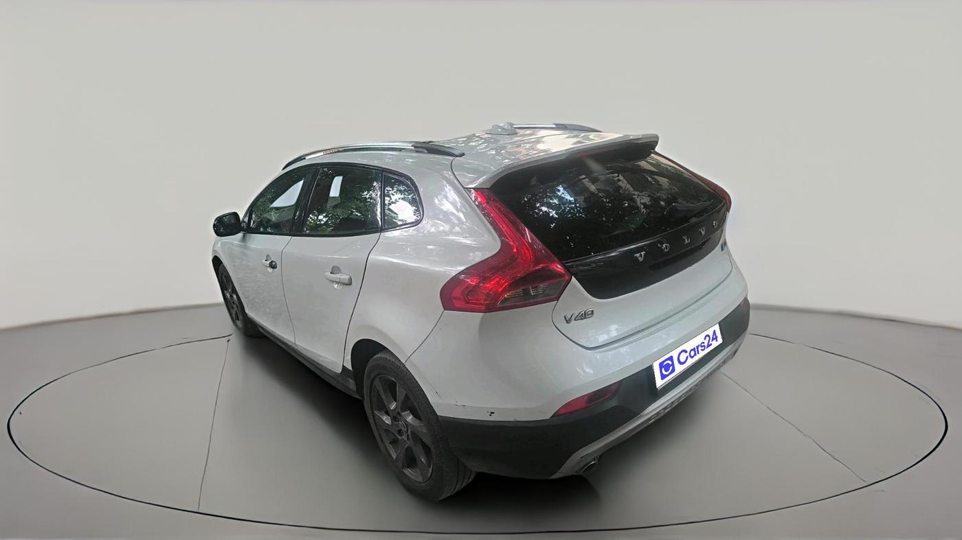 2014 Volvo V40 Cross Country D3, Diesel, Automatic, 57,406 km, exterior