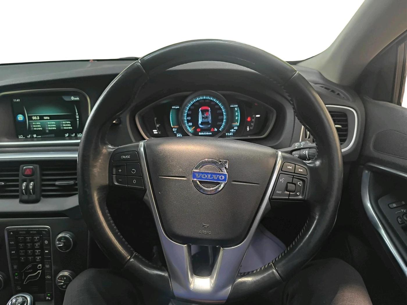 2014 Volvo V40 Cross Country D3, Diesel, Automatic, 57,406 km, interior